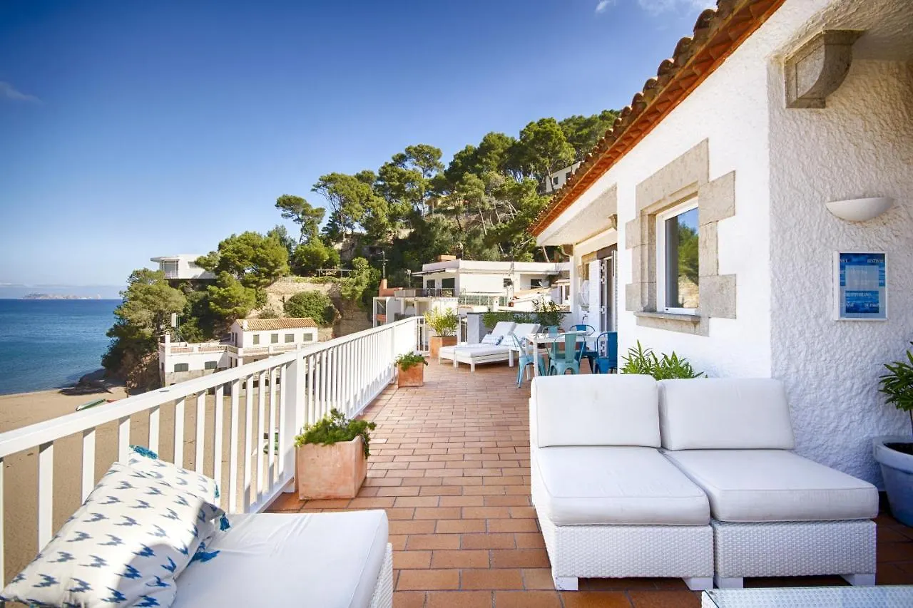 Penthouse Sa Riera Apartment Begur